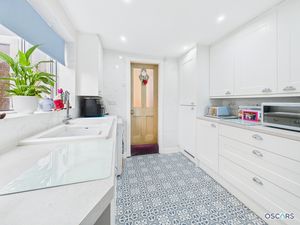 Photo 22- click for photo gallery